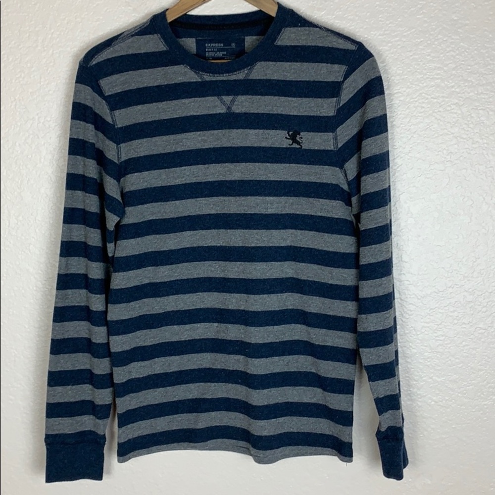 Express men’s waffle knit long sleeve shirt